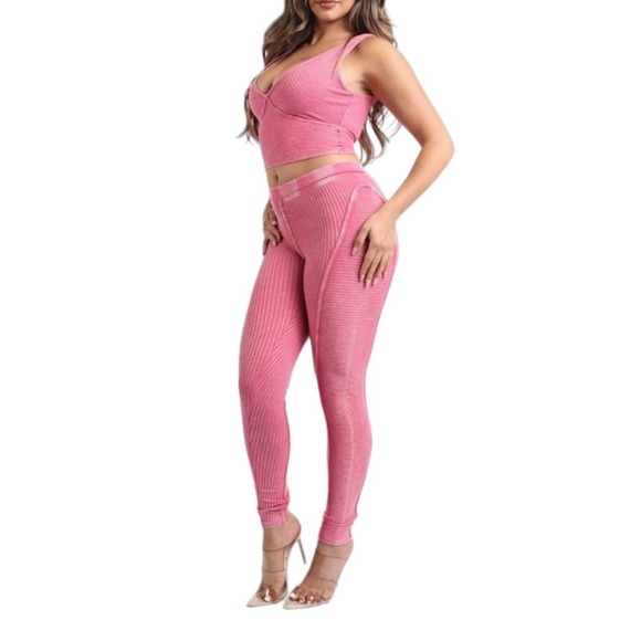 Womens Mineral Washed Crop Top and Matching Leggings Outfit Set
New - Picture 4 of 10